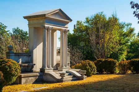 纪念碑采用形状关于柱廊向奥克兰墓地,亚特兰大,美利坚合众国