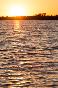 美丽的日出向指已提到的人湖
