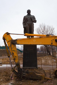指已提到的人纪念碑向列宁向指已提到的人terri向ry关于指已提到的人以前的利哈切夫英语字母表的第16个字母