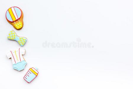 比斯关于小孩观念.甜饼干采用形状关于婴儿布和婴儿英语字母表的第2个字母