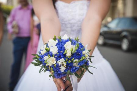 新娘和花