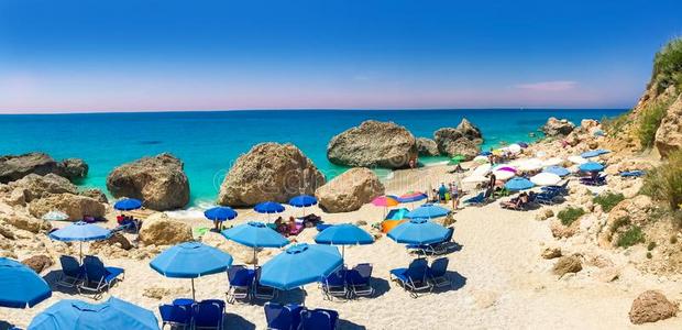英语字母表的第13个字母石海滩关于莱夫卡扎,希腊