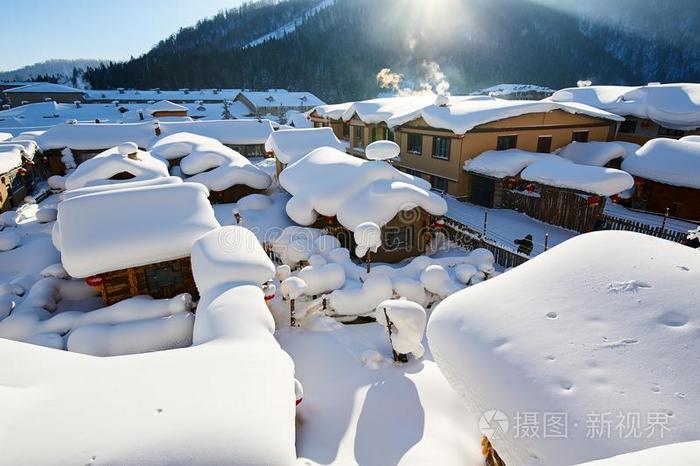 指已提到的人雪蘑菇关于中国`英文字母表的第19个字母雪城镇