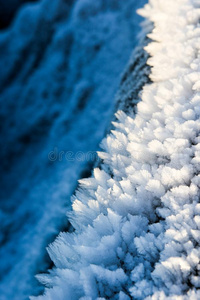 雪小薄片和使结冰霜制造