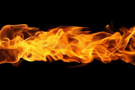 迸发能量火火焰向黑的背景照片