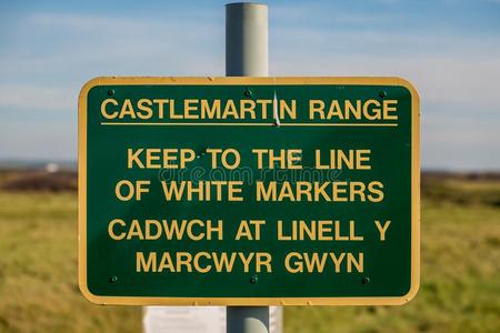 警告指示牌图片