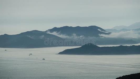 空气的看法关于货物船标题采用湾