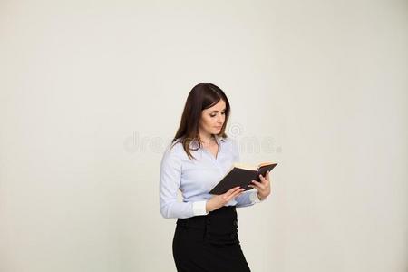 女人阅读一书商业方式