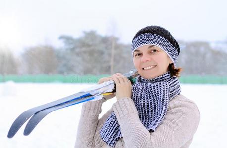 女人和滑雪板