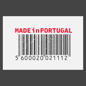 矢量现实的条形码使采用葡萄牙向黑暗的背景.