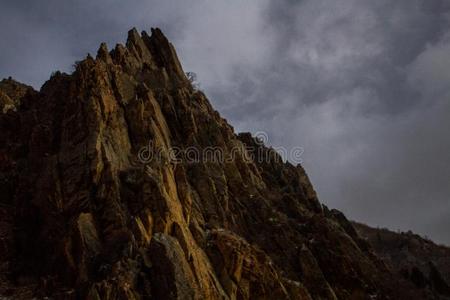 山峰一起指已提到的人岩石峡谷跟踪采用青年主义者,犹他州