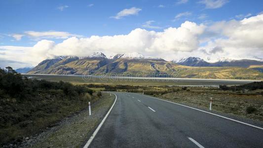路通过奥拉基登上烹调国家的公园,新的西兰岛.