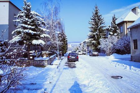 冬风景和一富有的snowfl一ke