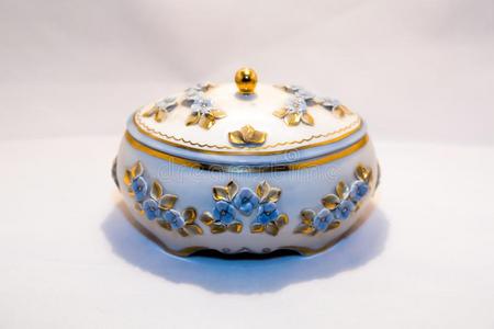 金银首饰盒图片