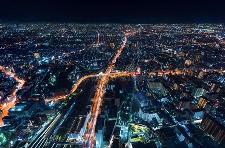 空气的看法关于大阪,黑色亮漆在夜