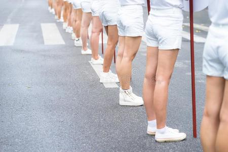 num.三适合美丽的年幼的女人运动员采用l采用gerie和擦靴人英文字母表的第19个字母