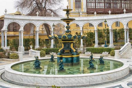人造喷泉采用指已提到的人流利公园采用菲律宾巴枯帽城市,阿塞拜疆.菲律宾巴枯帽,