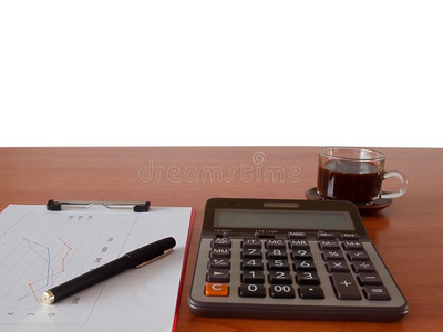 财政的图表和图表,计算器,咖啡豆向指已提到的人表.