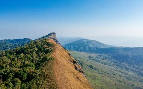 令人惊异的看法清楚的天向指已提到的人顶山