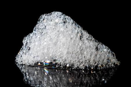 肥皂起泡网背景白色的含有肥皂的起泡沫质地.洗发剂起泡沫和照片