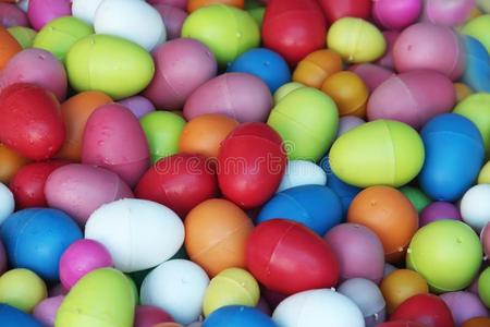 组关于不同的富有色彩的复活节卵为背景使用