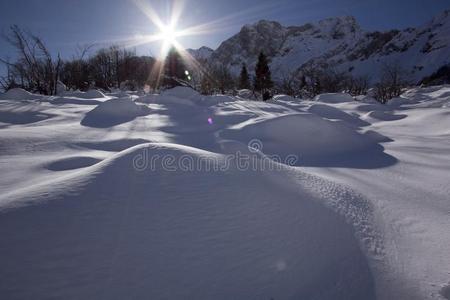 雪和山