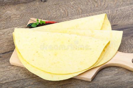 玉米粉薄饼图片