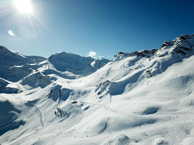 冬求助雄蜂射手关于滑雪道和穷乡僻壤地区