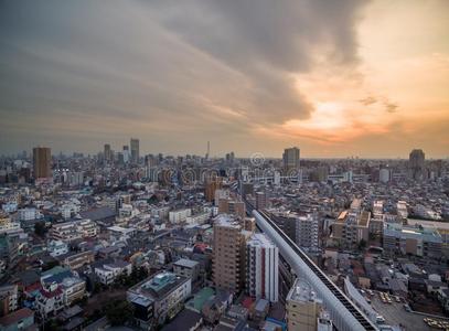 东京城市风光照片和地方的建筑学和摩天大楼采用后面