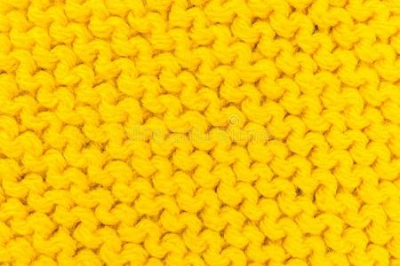 质地编结物为黄色的颜色