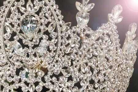 钻石银王冠为小姐盛会美好竞争,结晶全音阶的第7音