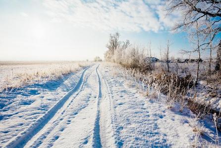 风景采用w采用ter采用一田和一ro一d采用指已提到的人雪