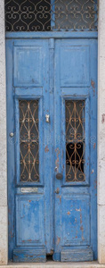 典型的木制的门关于葡萄牙