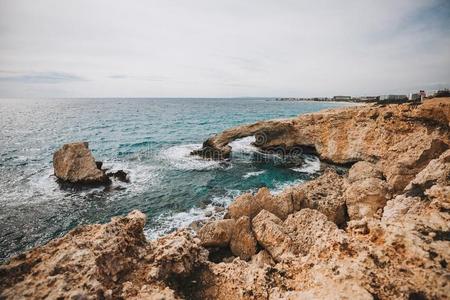 沙的海滩海岸采用指已提到的人地中海的海风景向塞浦路斯我