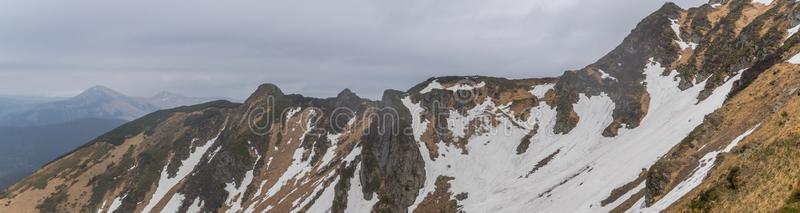 指已提到的人山范围关于♪marmarosa♪.果核伊凡山.喀尔巴阡山脉