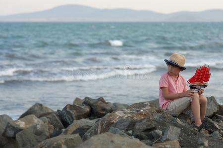 指已提到的人男孩坐向一st向yse一shore