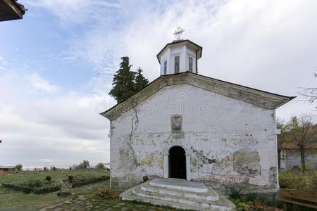中古的把它锁起来修道院关于神圣的救助者斯维蒂矿泉,保加利亚