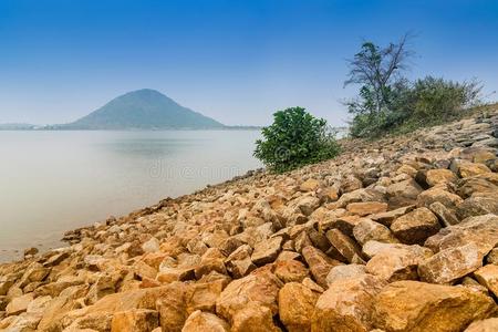 西部或Baronti水水坝