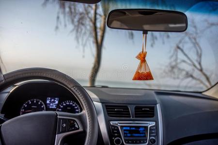 汽车上面图片-汽车上面素材-汽车上面插画-摄图新视界