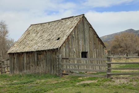 牲口老的牲口棚采用指已提到的人沙漠西南,犹他州,美利坚合众国.照片