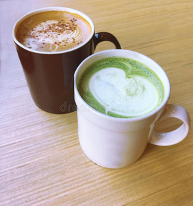 日本抹茶,日本抹茶拿铁咖啡,绿色的茶水拿铁咖啡,卡普契诺咖啡,拿铁咖啡,容量