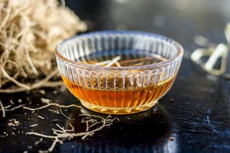 波旁香根草图片