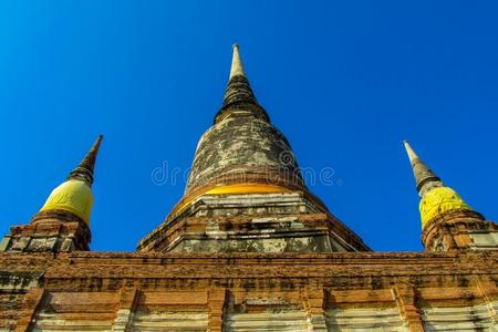 Autthaya历史的公园古代的泰国或高棉的佛教寺或僧院庙采用泰国