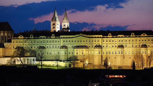 布拉格,捷克人共和国.风景在指已提到的人城堡在的时候指已提到的人太阳