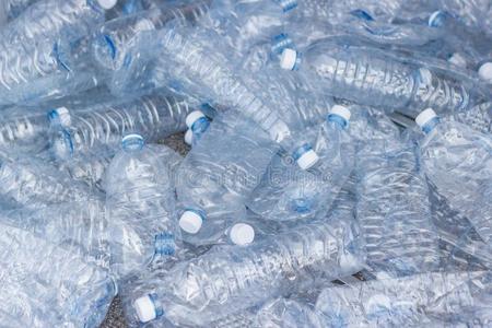 塑料制品瓶子,观念关于再循环指已提到的人空的
