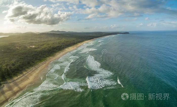 空气的看法关于风景优美的洋海岸线在近处悉尼,澳大利亚.