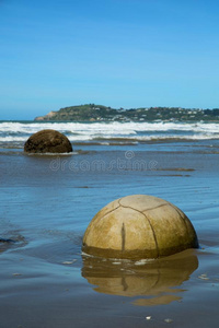 莫拉基卵石海滩采用新的西兰岛