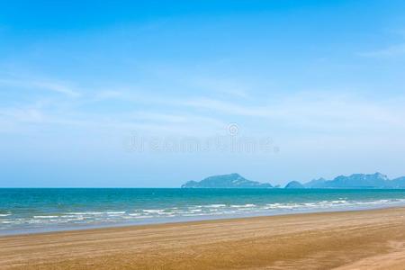 海沙和蓝色天背景