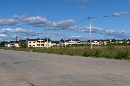 砖两个-楼层小屋向指已提到的人大街在近处指已提到的人城市郊外.