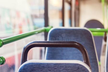 席位采用指已提到的人城市公共汽车